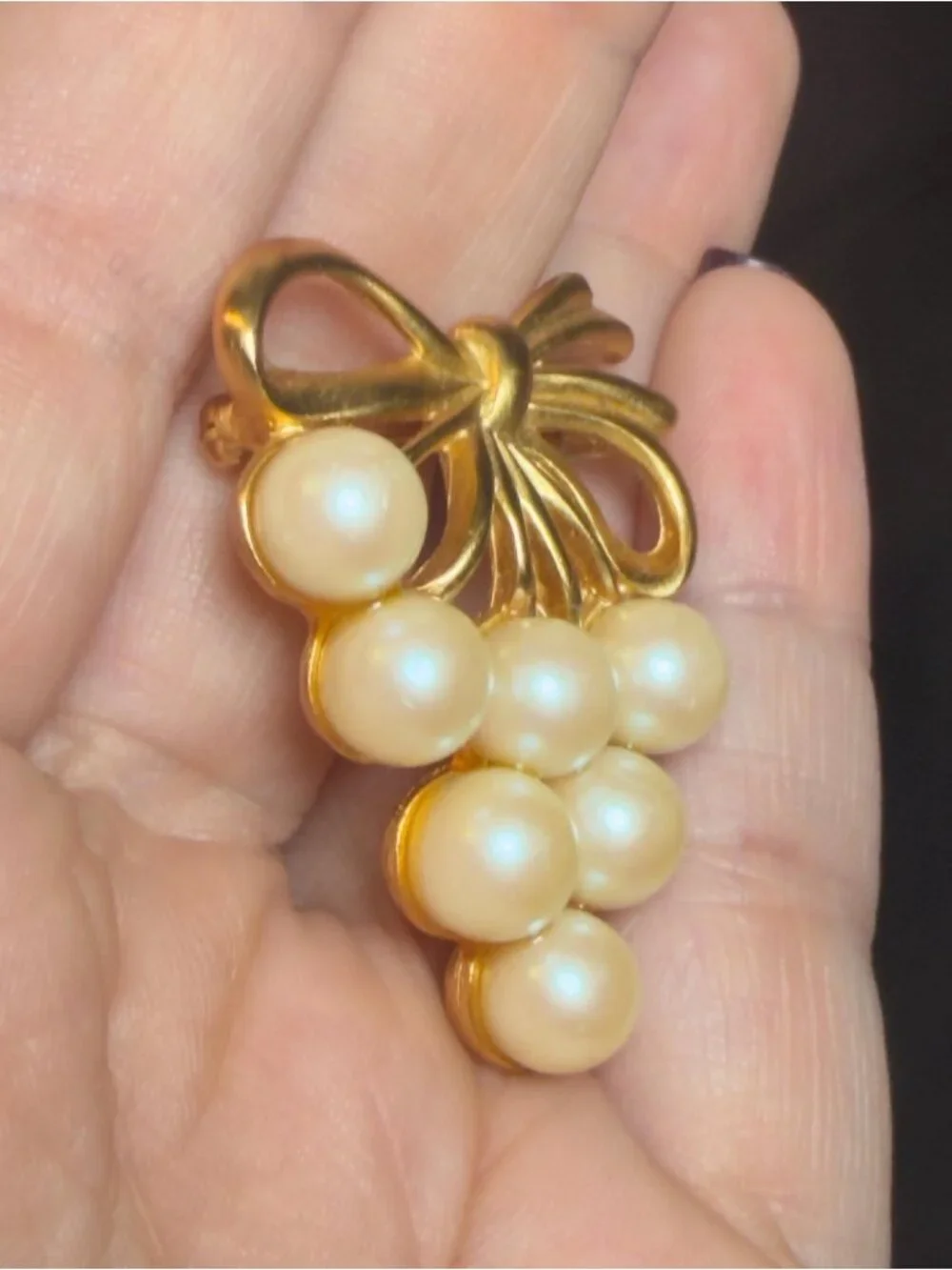 Vintage Faux Pearl Grape Brooch Gold Tone Cluster Ribbon Design